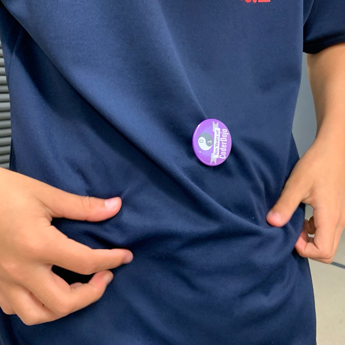 CoderDojoNago's tweet image. 昨年いただいた缶バッチ、配り終えました!
#10YearsOfCoderDojo