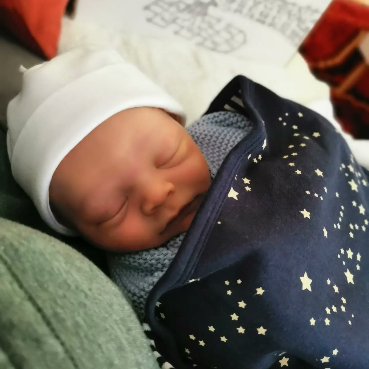 ja9wilson's tweet photo. A particularly special mother's day 💕 Welcoming baby Innes 💙 Born on 21.3.22, weighing 6lbs 15oz. Both mummies utterly in love 🥰 @TinaMacleod10 https://t.co/IeGizqtYSs