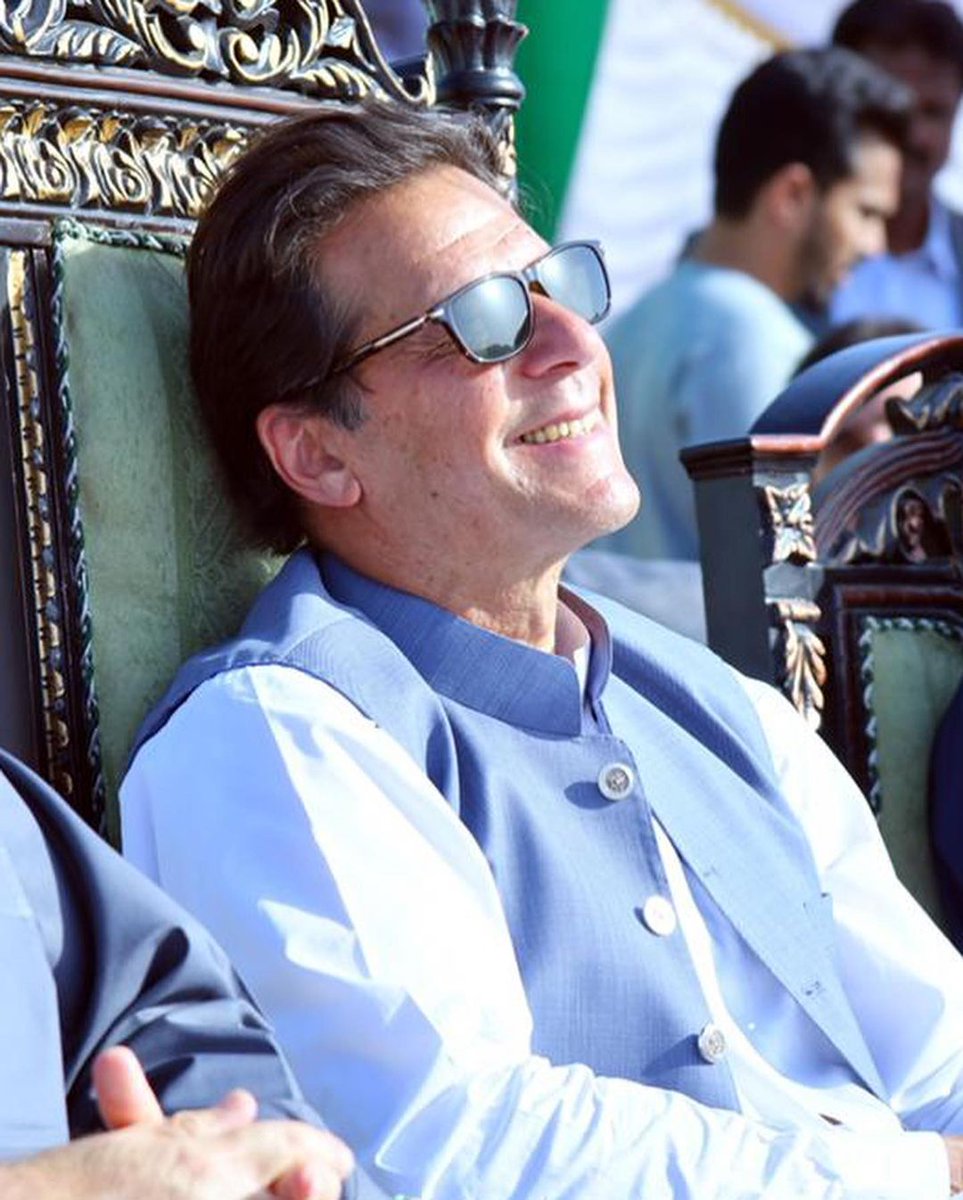 Kaptaan_Army's tweet photo. TODAY IS BATTLE FOR THE FUTURE OF OUR NATION!!🇵🇰
We feel safe under your leadership &amp; We are behind You Skipper🙌🏻 #IstandwithImranKhan https://t.co/KA9guaKYK6