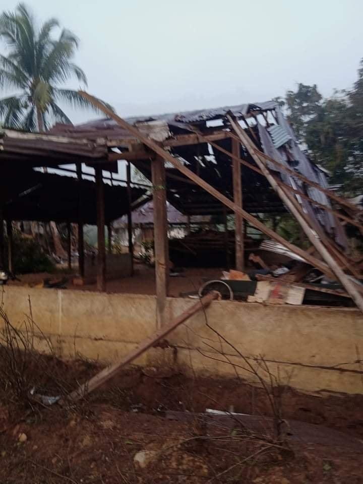 ZawWaiSoe4's tweet photo. The Junta Deployed Air Strike Attack upon  3 villages in Mutraw District 27th March, 2022
#StopViolanceAgainstCivillians
#RejectMilitaryCoup
#WhatsHappeningInMyanmar
#PutinMyanmarMilitaryJuntaCommitCrimeAgainstHumanity https://t.co/adO4c9T2ug