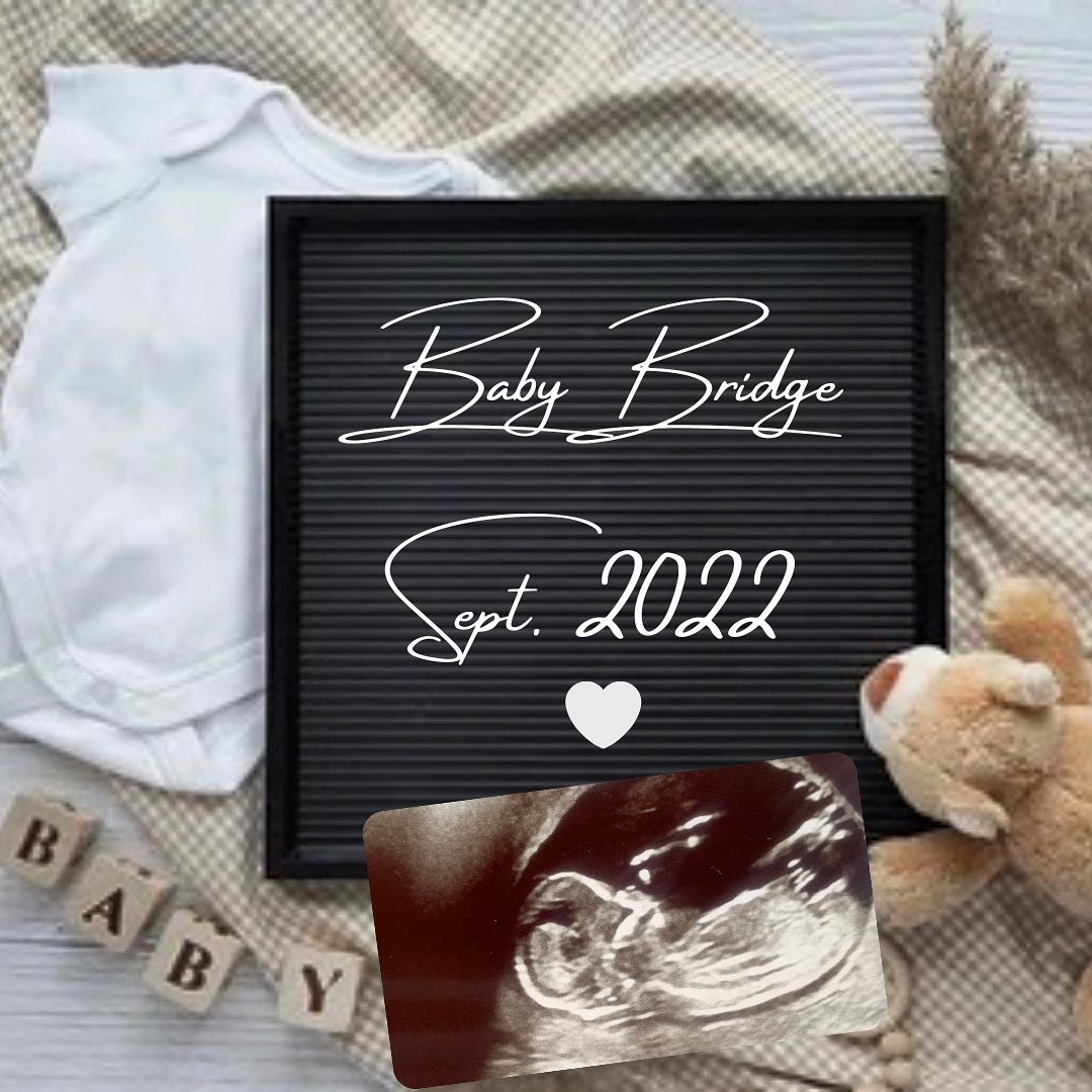 JamieLeeGl's tweet photo. Guess we’re changing our names to Mummy &amp; Daddy 💜 https://t.co/YFn4X7LleL