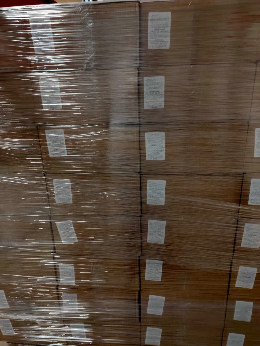 KasparsGerhards's tweet photo. Šonedēļ 🇺🇦 piegādāti kārtējie apjomīgie 🇱🇻lauksaimnieku un pārtikas ražotāju produktu sūtījumi – 2⃣0⃣ tonnas cūkgaļas konservu. Tie, sadarbojoties 🇱🇻cūku audzētājiem un @RezeknesGK, saražoti īpaši 🇺🇦iedzīvotājiem. Paldies 🇱🇻 ražotājiem par atbalstu 🇺🇦! #vieglipalīdzēt #LCAA https://t.co/flAr3ien4d