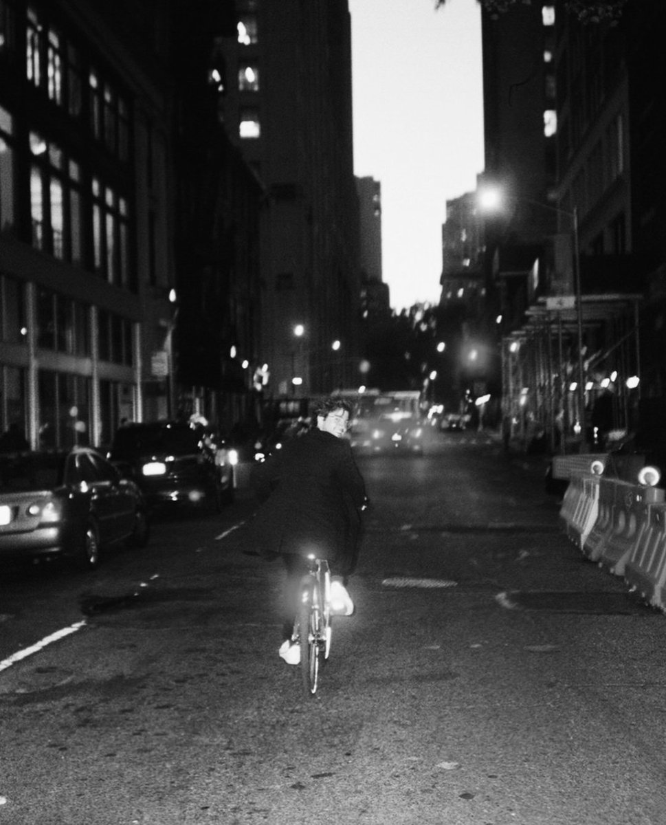 hey, peeps. this is alex fitzalan and i do #openfollow for western roleplayers only to get my new pals. hit the retweet or heart below and i will follow you right away. thank you! 🍻