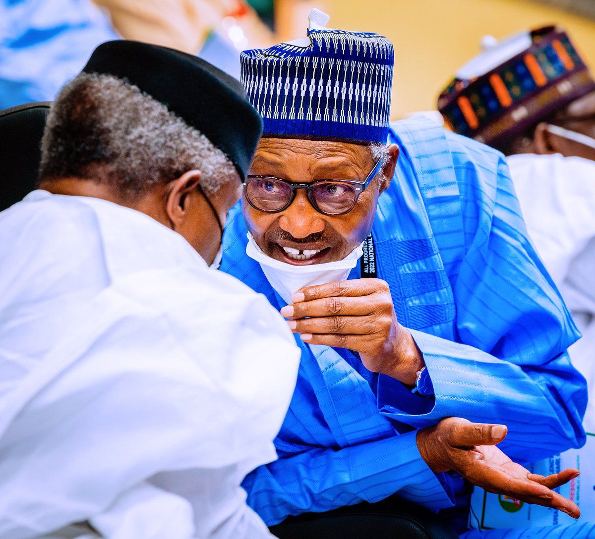 thecableng's tweet photo. PHOTOS: @MBuhari, Osinbajo, Tinubu at 2022 APC convention in Abuja | TheCable https://t.co/sHcJwNoOsP

#APCNationalConvention 

📸: @tolanialli, @SundayAghaeze and @BayoOmoboriowo https://t.co/ku9zbjd2Qr