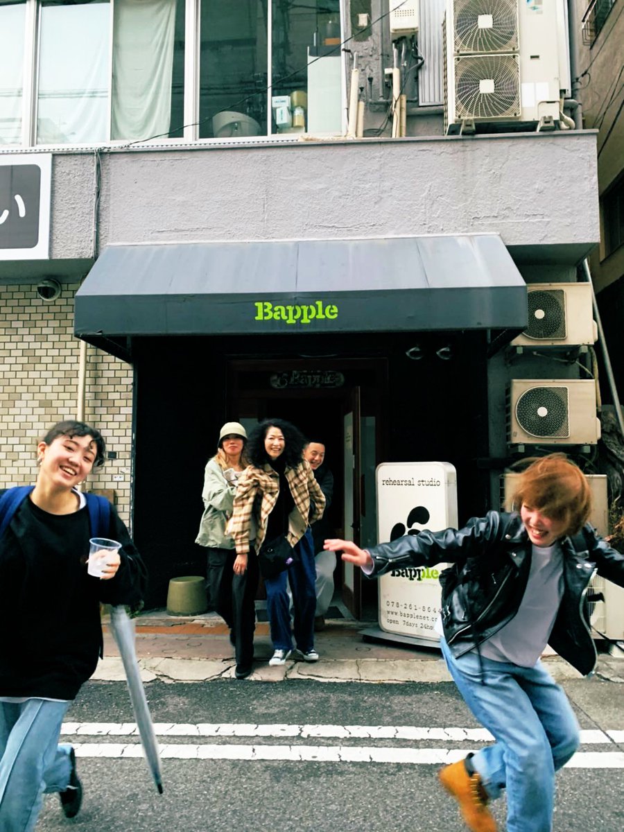 LOCAatsuki's tweet photo. 昨日Bappleありがとうございました！
やと寝れる、、、zzzzzz https://t.co/AEU1qs3vL7