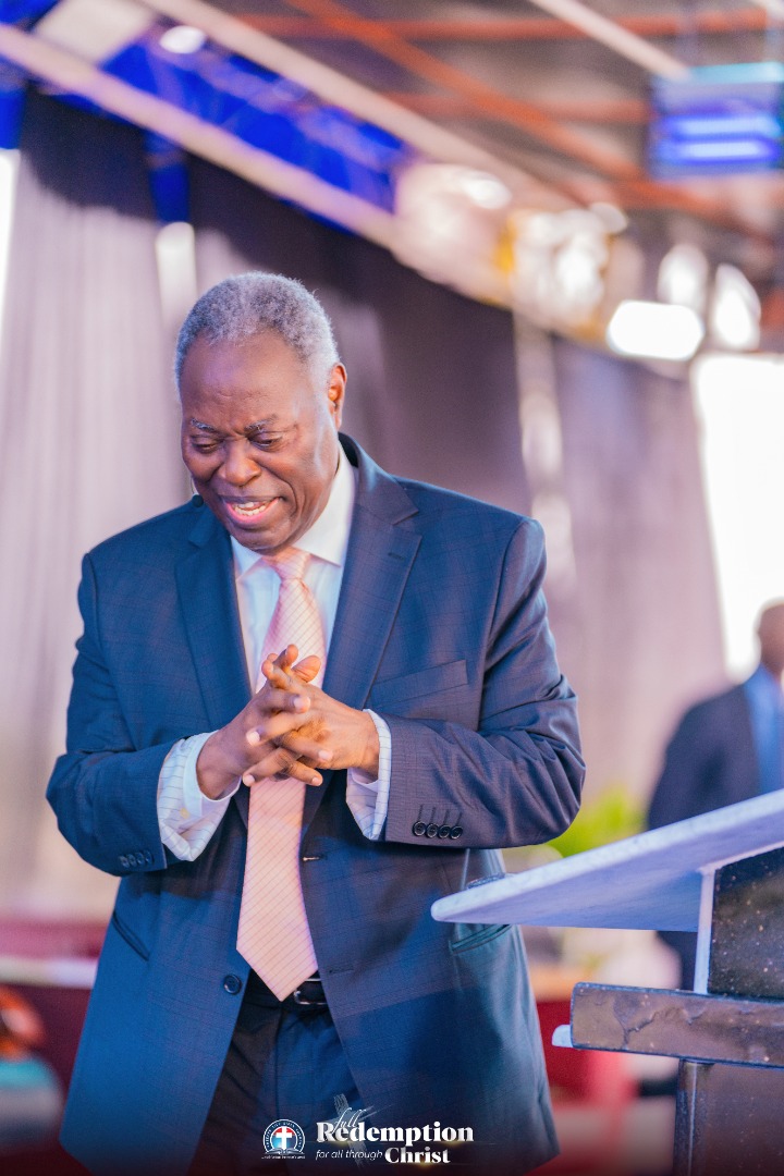 pastorwf_kumuyi's tweet photo. I got born again when I was 23 years old. At 81, I have not drowned in Sin. God's Grace has continually kept me going. I was Saved to serve with sincerity.

 What is keeping you from standing strong? Christ is coming soon, dedicate your life to him. https://t.co/duGwONSHSk