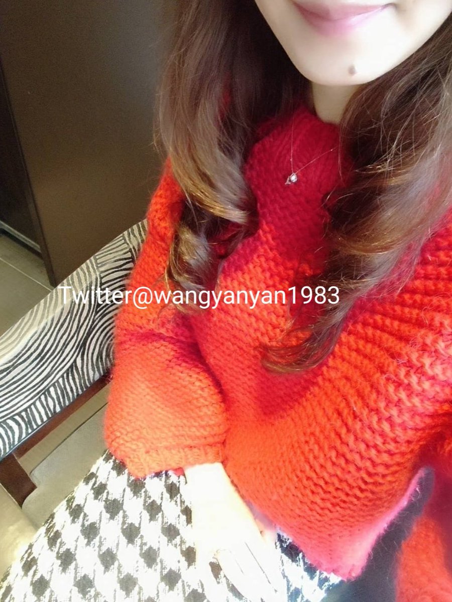 wangyanyan1983's tweet photo. 诱惑一下 #黑丝 #高跟 #丝袜 https://t.co/BnIFuzHDm0