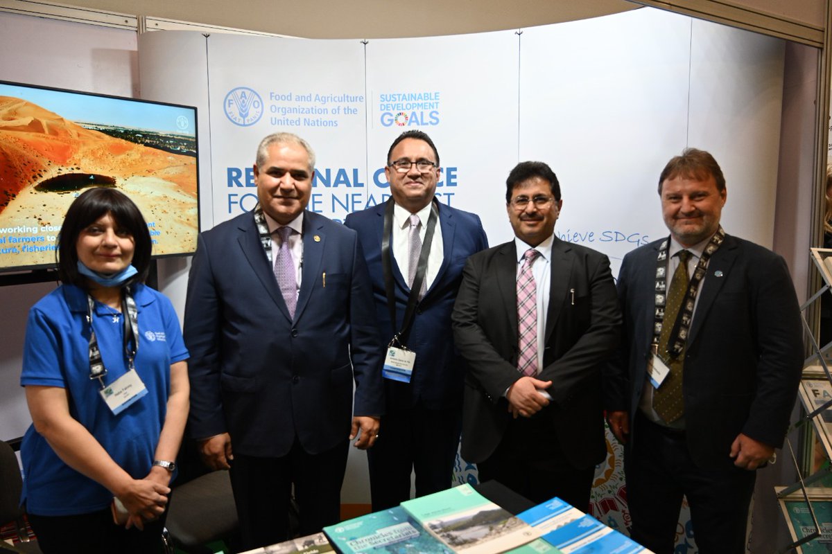FAOEgypt's tweet photo. @FAO has always promoted responsible production, but the world is changing, as did the challenges, @FAOADG_NENA said at #AFRAQ21
🐠Capture fisheries now 0.3% higher
🐟Aquaculture production now 250% higher
🐡Fish trade now >300% higher
🦐Per capita fish consumption now 37% higher https://t.co/uHRDcSdAb8