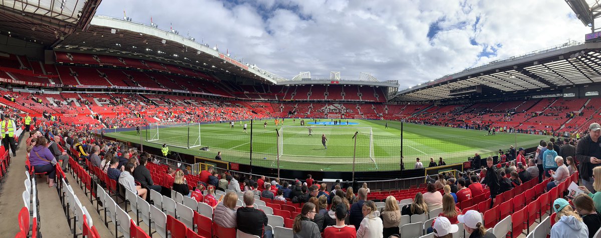 Let’s go reds #MUWomen #ChangeTheGame #ThisIsPower #BarclaysFAWSL