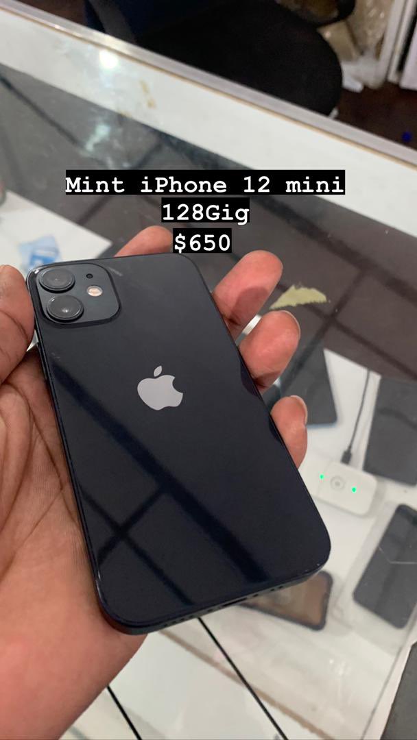 Available is a mint Iphone 12 Mini 128Gig for $650📱

Swap and Top accepted. Dm if interested ❤️