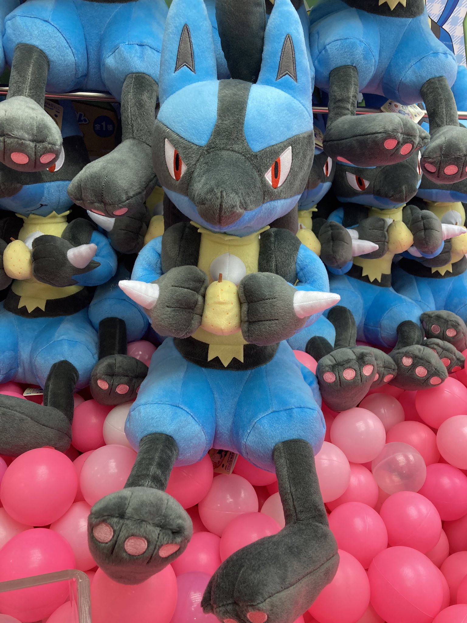 セガ庄内 週末は皆でセガに大集合 ポケットモンスター もぐもぐタイム めちゃでかルカリオぬいぐるみ が入荷しました 普段かっこいいルカリオですが オボンの実を食べる姿がかわいいぬいぐるみです ポケモン 来てよかった セガ庄内 東北の