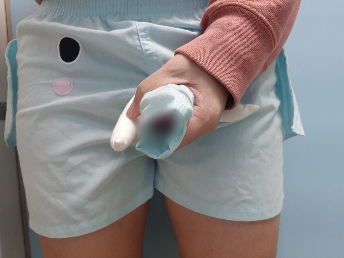 【2500福利】
大家想要的福利來了(*/ω＼*)
這次的福利是翹起來的大象內褲😳😳
我有把露出來的地方馬賽克了
應該不算肉帳吧(=￣ω￣=)
清水帳先不要退追🤣
啊喜歡可以轉推啦😳