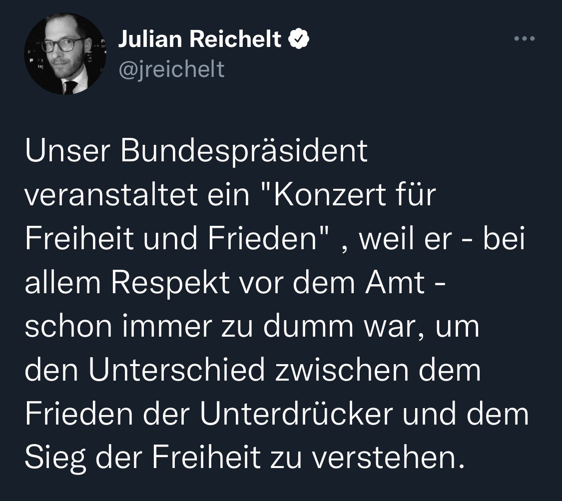 🤮 Sehr starker Würgreiz. Hinweis: § 90 StGB
Verunglimpfung des Bundespräsidenten
(1) Wer öffentlich, in einer Versammlung oder durch Verbreiten eines Inhalts den Bundespräsidenten verunglimpft, wird mit Freiheitsstrafe von drei Monaten bis zu fünf Jahren bestraft.