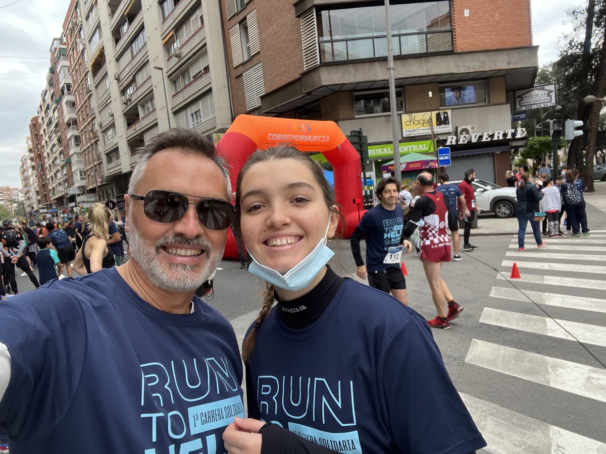 sariasgo's tweet photo. Esta mañana tocaba #carrerasolidaria! Y la he corrido en tándem con la peque de la casa. #Runtohelp!!! https://t.co/iRmfnDQ1XB