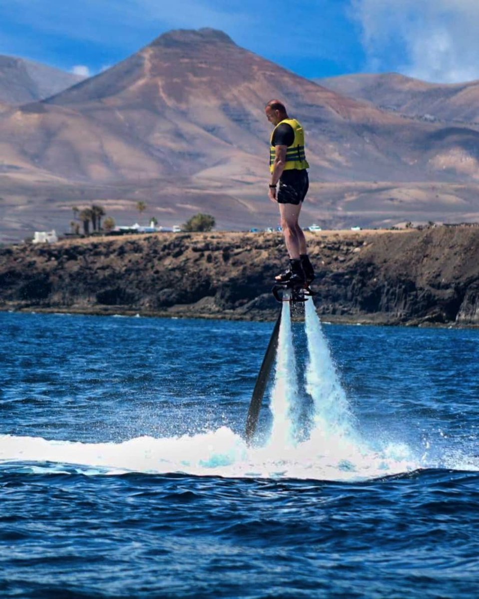 flashbac76's tweet photo. Having a lot of fun in #PuertoDelCarmen #Lanzarote
#insta #gopro #goprophotography #watersports #flyboard #paraglading #jetski #fun #adrenaline #adventuretime #funtime #travel #instatravel #onthego #AtlanticOcean #CanaryIslands #Spain https://t.co/VU6wnKAE7D