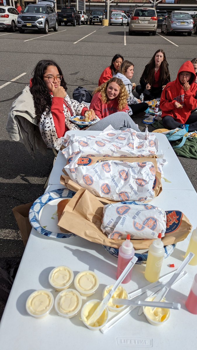 mtown_lacrosse's tweet photo. Thanks for fueling us for our tailgate @jerseymikes (Jackson location)! Subs were delicious ... or as the team was saying "Jersey Mike's - the sub above". https://t.co/wUK2GuQ30o