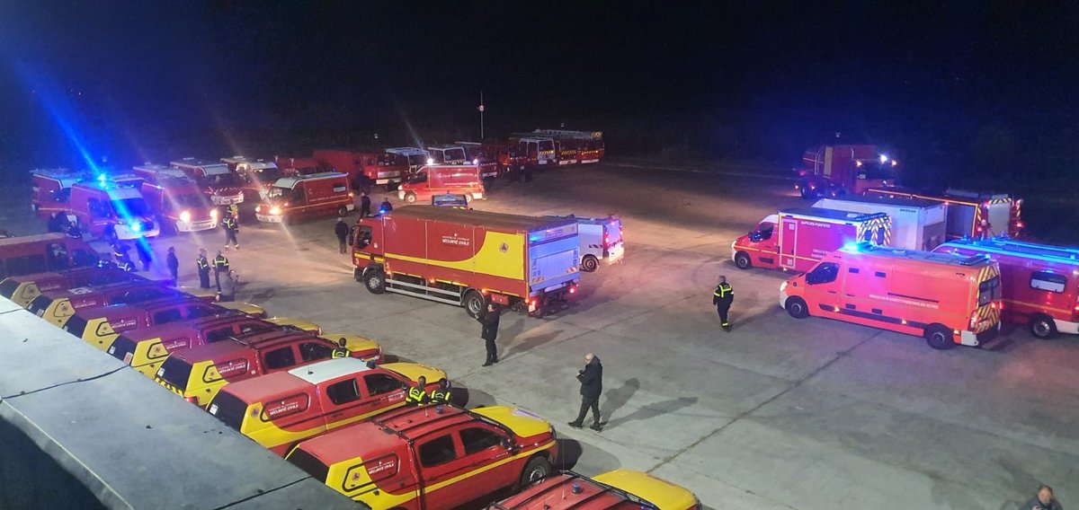 The French🇫🇷 convoy, including ambulances, fire engines, rescue vehicles, has safely arrived to the EU Civil Protection Hub in Romania from where it will be sent to #Ukraine.

The response to the invasion of 🇺🇦 is the largest 🇪🇺 Civil Protection Mechanism operation to date.