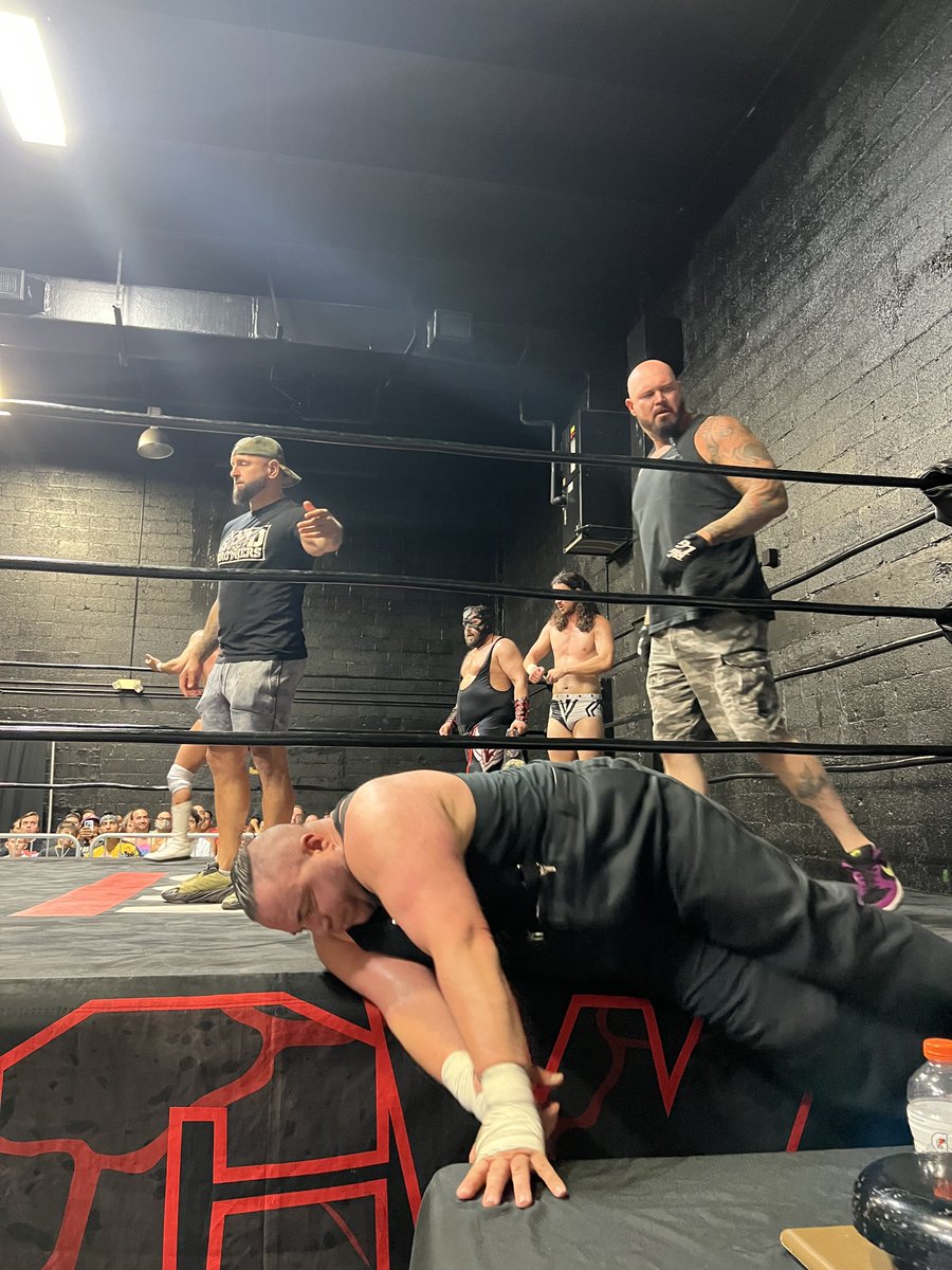 jimbo_roberto's tweet photo. Post #magickiller results by @MachineGunKA @The_BigLG at @CCWFL 18th anniversary show https://t.co/KsuxOlEhKw