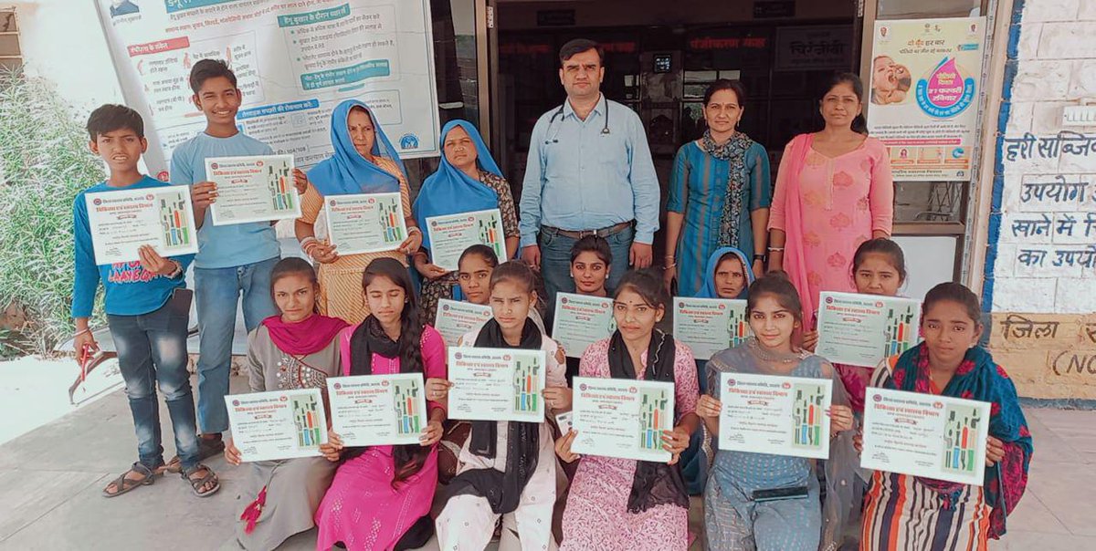 jalorerksk's tweet photo. RKSK PE training Rajpura,Jasvantpura Dist-Jalore
@Jksoniias 
@IecJalore 
@teamashajalore 
@Dinesh_vatsal 
@NHMINDIA1 
@NhmRJOfficial https://t.co/i0P7rcQdml