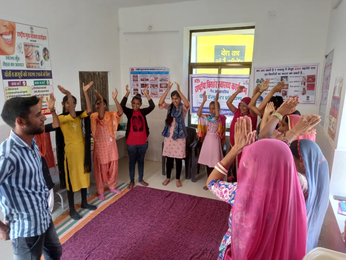 jalorerksk's tweet photo. RKSK PE training Rajpura,Jasvantpura Dist-Jalore
@Jksoniias 
@IecJalore 
@teamashajalore 
@Dinesh_vatsal 
@NHMINDIA1 
@NhmRJOfficial https://t.co/i0P7rcQdml