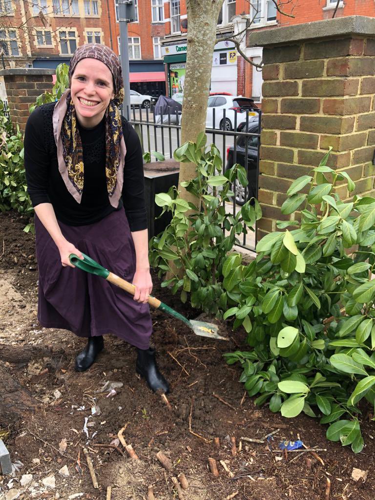 🌳 A special morning in our new building planting trees in our grounds, for today and our future. First tree planted by our very own Rebbetzen Roodyn! 🌳