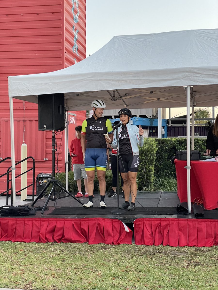 AmDiabetesAssn's tweet photo. Kicking off the #TourDeCureOrlando with our Florida Youth Ambassador #T1D #GoRedRiders https://t.co/4NvKs7nXzD