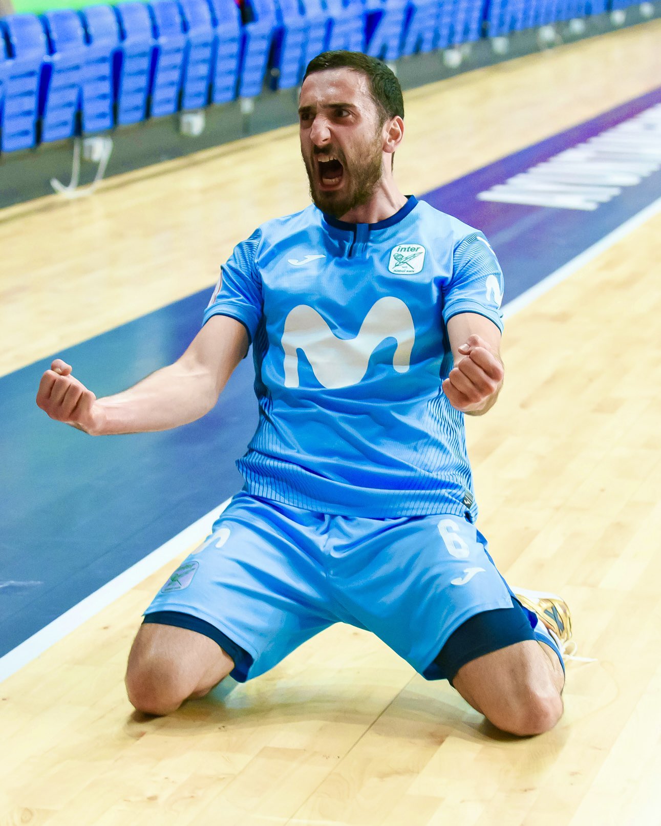 Raúl Gómez on Twitter: "Vamos @InterMovistar ⚽️🦁 https://t.co/yqo1jOKvr3" /