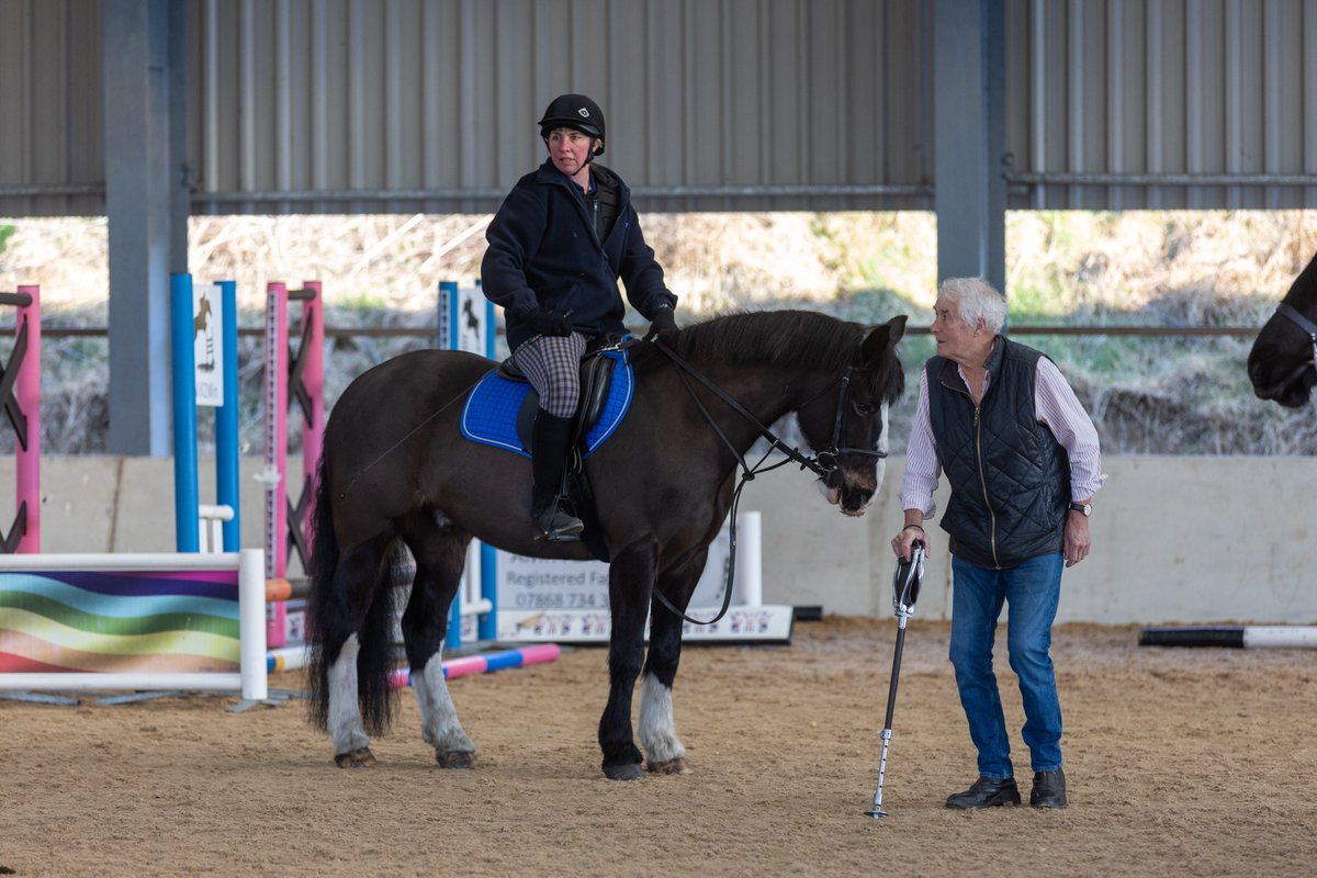 Gsxr1000UKKO's tweet photo. Busy morning at the riding club #horse #pony #johnsmart #training @britishridingclub https://t.co/scrXWEpmym
