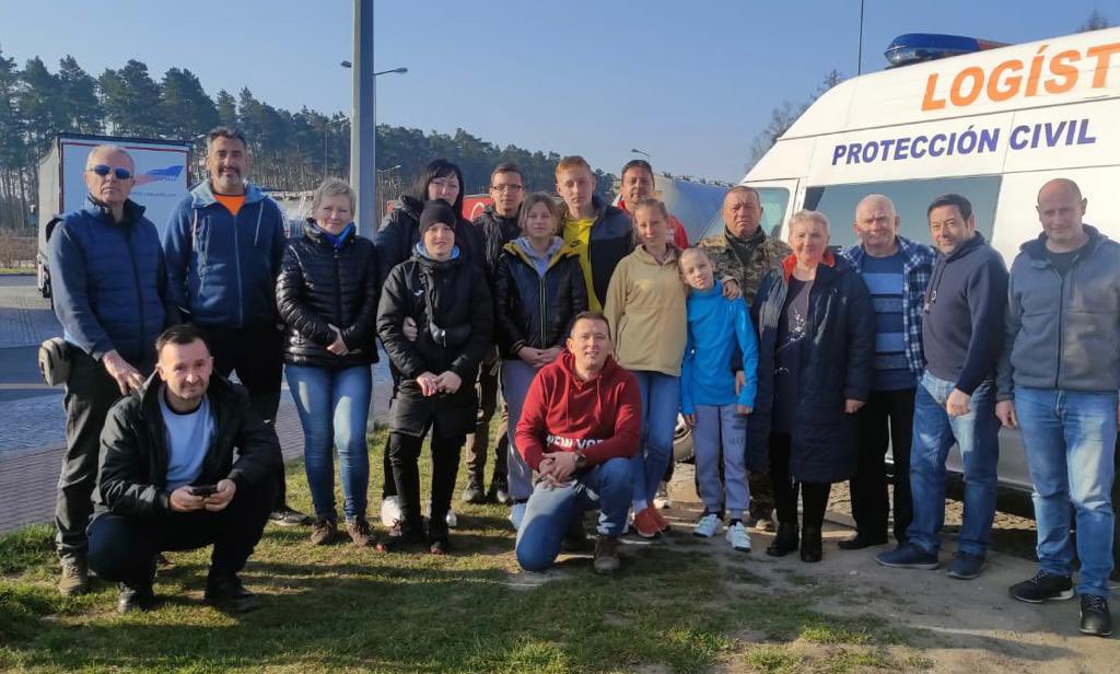 ➡️ Algunos de los refugiados recogidos por nuestros compañeros han recibido la noticia de que la ciudad de algunos de ellos, Leopolis, cerca de la frontera con Polonia, ha sido bombardeada. 

➡️ Desde estas líneas nuestra solidaridad con ellos.

➡️ ¡NO A LA GUERRA!