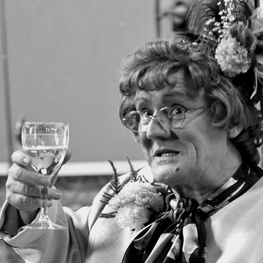 thenightcapclub's tweet photo. What your mom really wants on Mother’s Day: a fabulous cocktail 🍸
Afterall you’re the main reason she drinks.

#cocktail #athlone #thenighcapclub #happymothersday #mothersday #TUSLisa https://t.co/elXj8Fpf0i