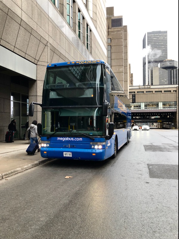 Prochain arrêt. <a href="/FIFAWorldCup/">FIFA World Cup</a> 🇨🇦
En route pour BMO Field. 

On regarde par la fenêtre. On voit le <a href="/Soccerplexe_/">Soccerplexe Catalogna</a>  de Lachine et on pense au rêve de toute une génération qui se concrétise aujourd'hui.

<a href="/thevoyageurs/">The Voyageurs</a>
#CANMNT