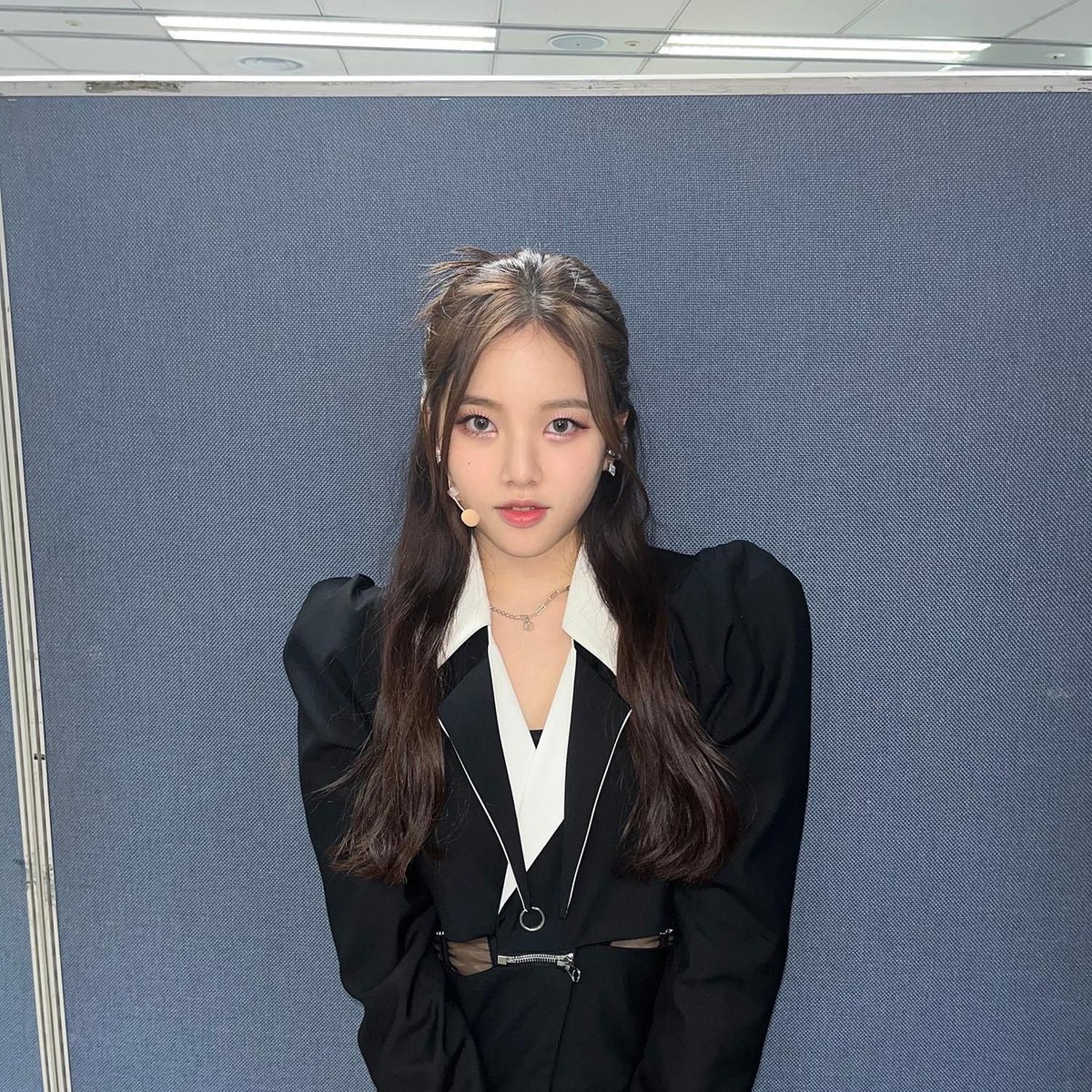 Soojin_Archive2's tweet photo. 220327 수진 위클리 위버스 포스트

#이수진 #위클리 #Leesoojin #Weeekly https://t.co/ENhqD0Cm3J