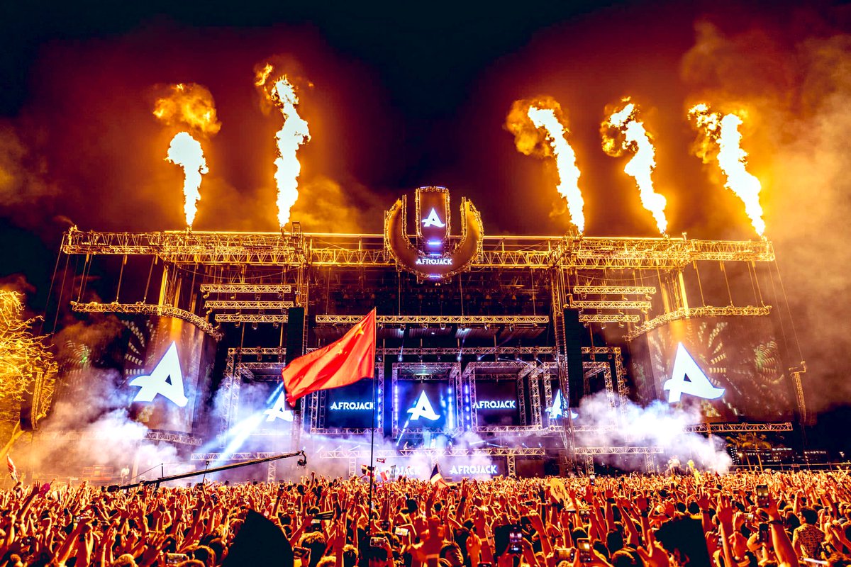 EDMsounds's tweet photo. ULTRA 2022 🌇🎆 https://t.co/mg5r6h6v9T