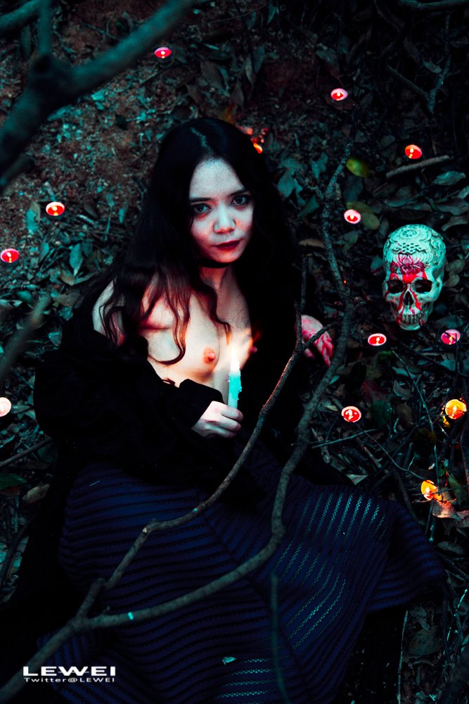 #Vampiregirl (组图3)～
吸血鬼女孩～出镜:Mandy
#LEWEI #Vampire #广州约拍 #捆绑 #废墟 #BabyArt #ChinaArt #ChinaBondage
各类主题创作拍摄欢迎私我约拍～
投稿：
@Fengsiyuan
@CikilikeA
@tbzt3623 https://t.co/iksdq0lmp4