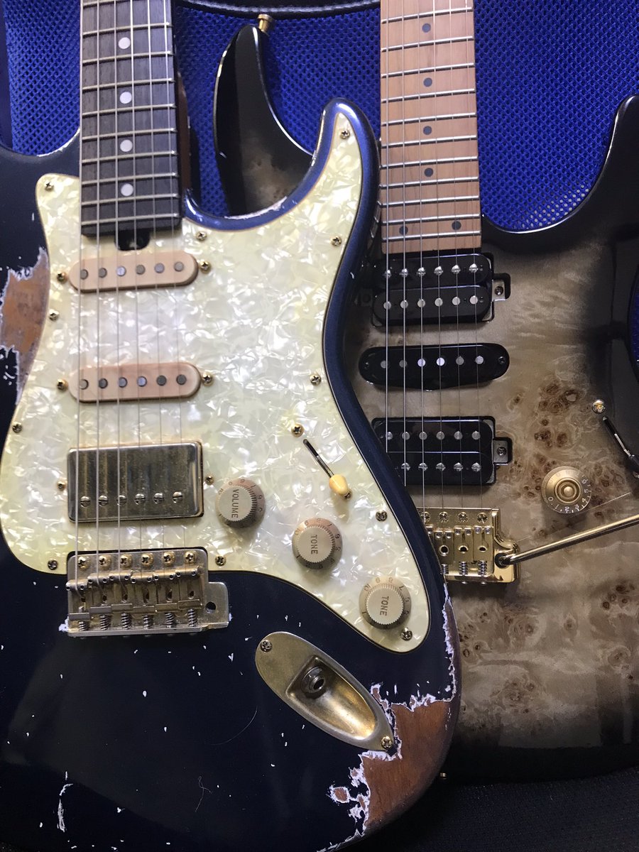 masakiss's tweet photo. 色々やって最終選抜に残った2本。
Bacchus G-STUDIO all-maho(左)とuniverse series imperial RSM(右)。ユニバースシリーズの秘めたポテンシャルやばい。 https://t.co/4wovr2bn7W