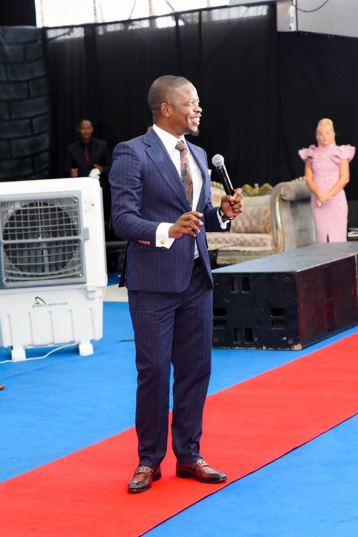 psbushiri's tweet photo. A Word For The Week|

I saw a lot of things happening this week. There will be some people who will face so many battles but God said, “If I fought for David, Deborah and Israel I will fight for you too.”

You do not have to be afraid, my God will fight for you! https://t.co/zBDVxiPqNL