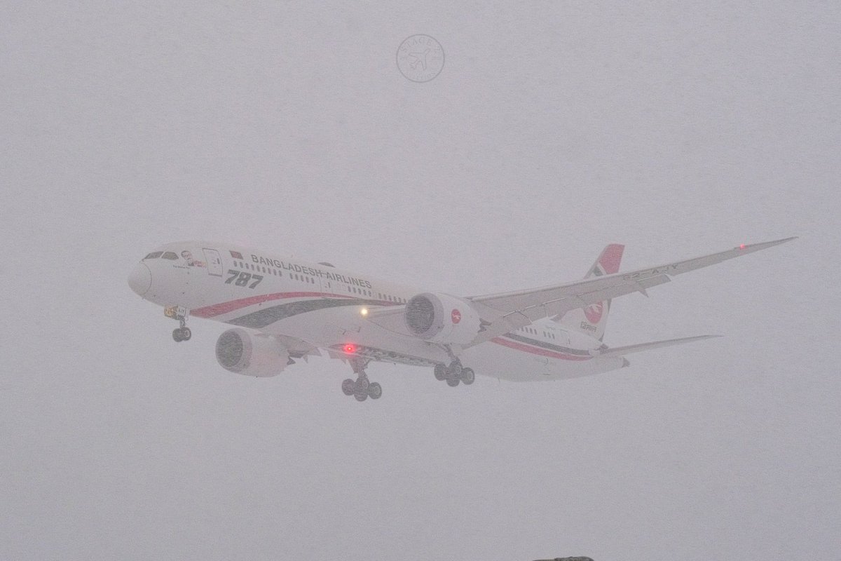 stage2aviation's tweet photo. Biman Bangladesh Airlines inaugural flight to Toronto, Canada from Dhaka, Bangladesh 🇧🇩 
 
#boeing #bangladesh #bimanbangladesh #canada #toronto #yyz #pearsoninternationalairport https://t.co/HN6Ku6gsFP