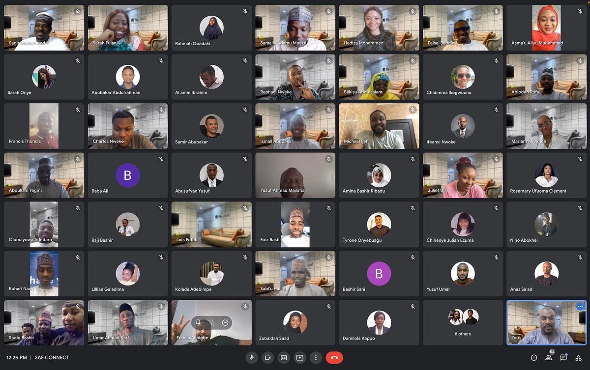 FlexiSAF's tweet photo. Together we bring the vision to reality 💪🏿 #SAFconnect
#March2022 #teambonding https://t.co/rqhHikM6Eb