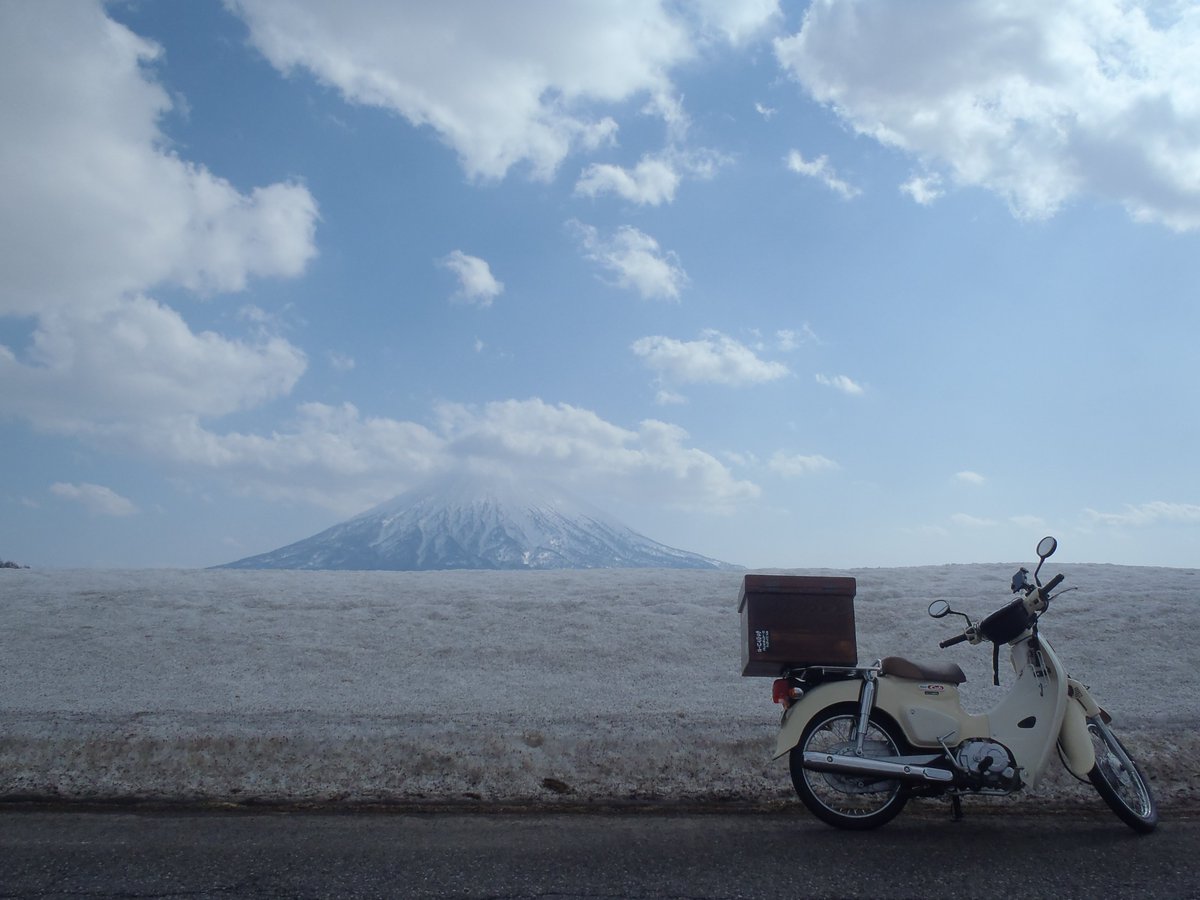 kn_program's tweet photo. 小樽 &amp; 羊蹄山 ツーリング
#バイク #バイク乗りと繋がりたい  
#北海道 #小樽市 #羊蹄山 
#スーパーカブ50 https://t.co/bLOHg0lcoW