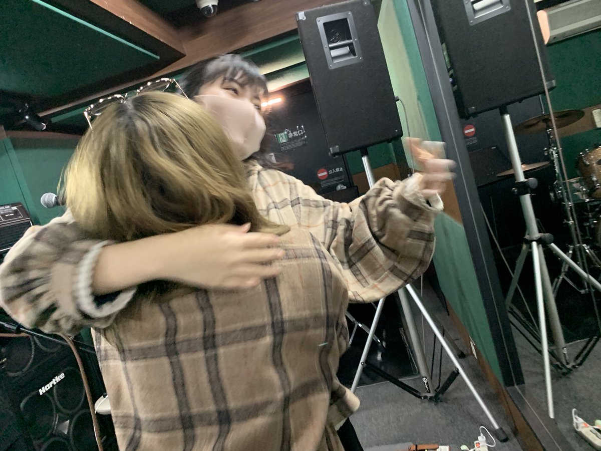 tonkatuuu7's tweet photo. タンゴを踊る2人💃 https://t.co/TW5BYyFff6