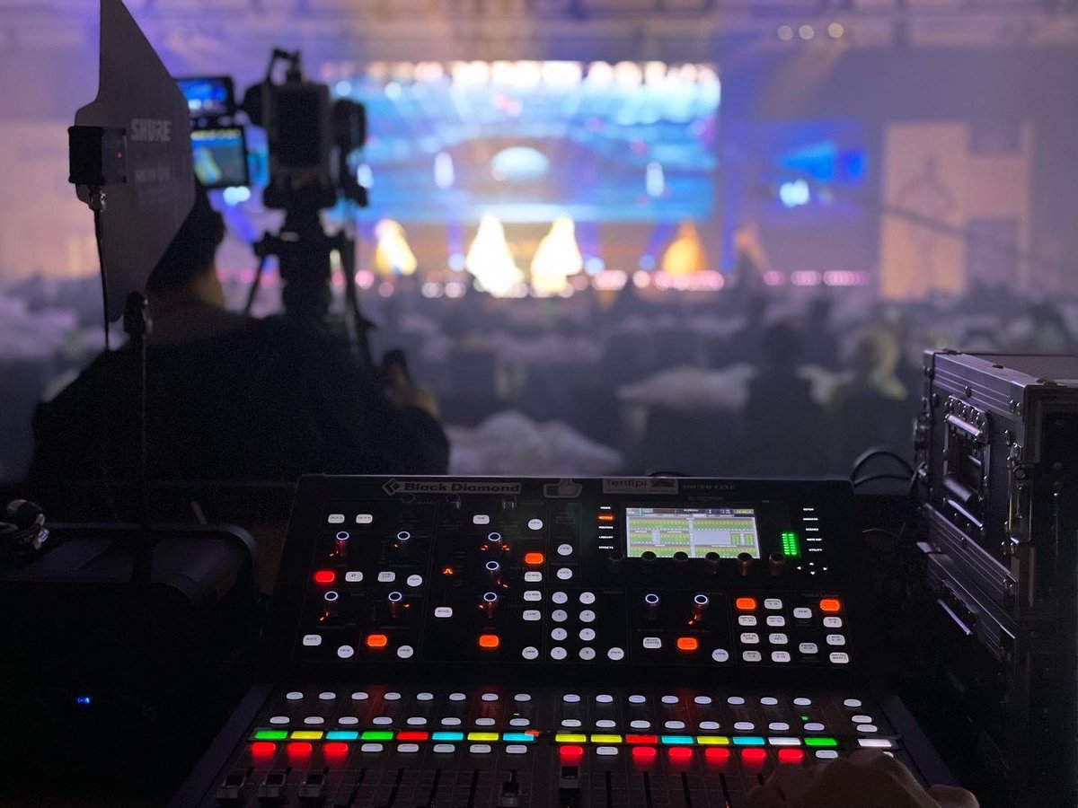 코리아퀸선발대회 #패션쇼
3. 27(일) / 케이호텔