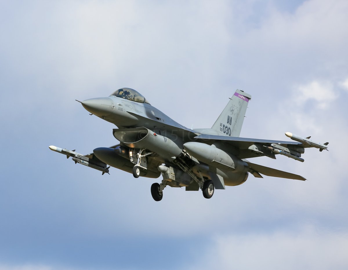 CJFPhotos's tweet photo. Aviano AFB F-16 @48FighterWing @48thFighter @AirAviano @AirForceMag @AirForceMag @AIR_Intl @NATO_AIRCOM @LockheedMartin @CanonUKandIE @USAF_ACC @Combat_Journal @AFMonthly @PhotographyWeek @GettyImages @usafmonitor @DPhotographer @DCamMag @PhotoPlusMag #avianoafb #f16 #haveglass https://t.co/veiSOnoCTW