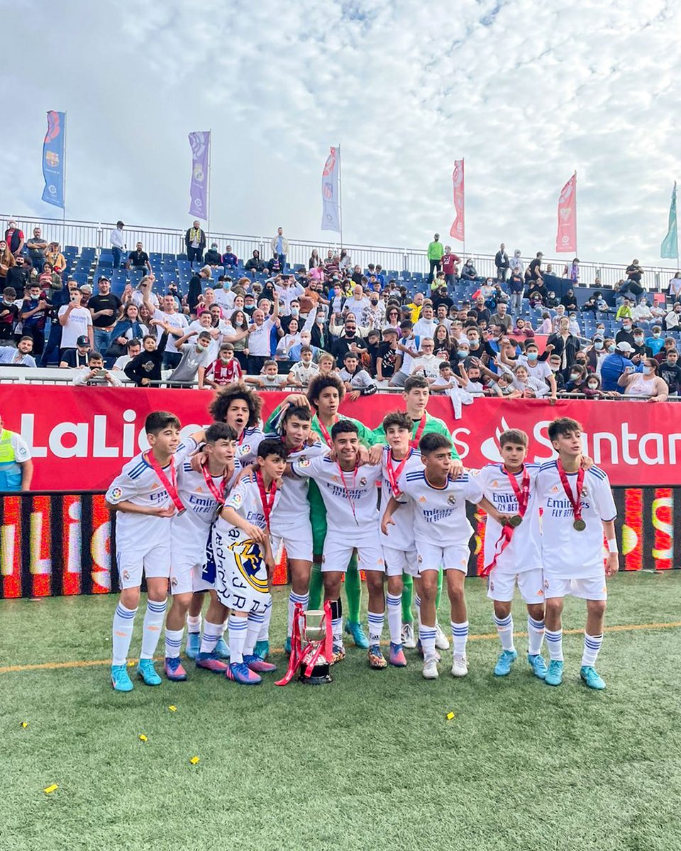 lafabricacrm's tweet photo. 🤍 ¡CAMPEONES! 🤍
🏆 #LaFábrica | #LaLigaPromises https://t.co/lR3nT6EBZo
