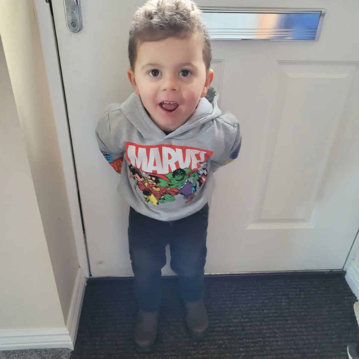 OnlyEssJay's tweet photo. I am the luckiest mummy ever 💖 ❤️💙💙 https://t.co/ANBpTBUjXL