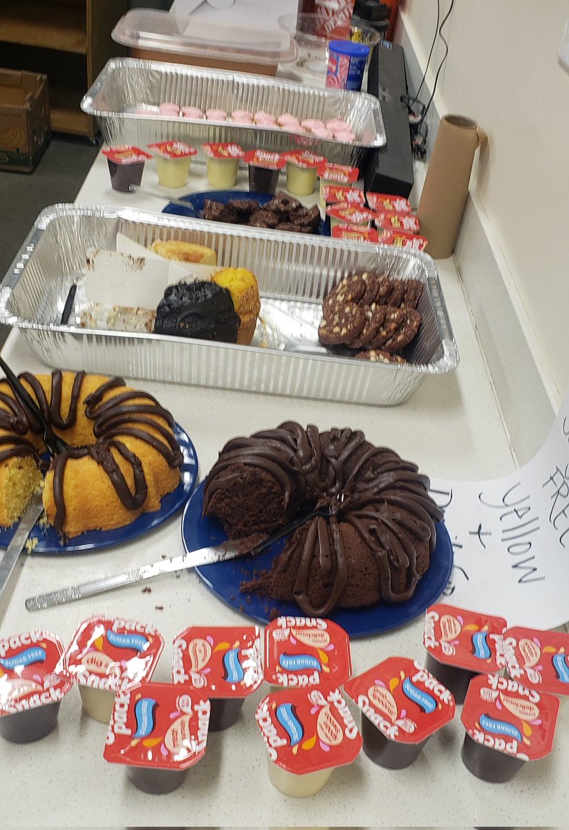 Jackie Brown (@jackiebrown29) on Twitter photo We didn't forget the desserts at 6538, Happy Success Sharing!!! <a href="/CaraKei77058056/">Cara Keith</a> <a href="/Nike1Mike/">Michael Brown</a> <a href="/DanielCorbell/">Daniel Corbell</a> <a href="/racingfan4545/">Kelly Moyer</a> <a href="/chelseashipleyy/">Chelsea Shipley</a> <a href="/keren_gorg/">Keren Gorglione</a> We didn't forget the desserts at 6538, Happy Success Sharing!!! <a href="/CaraKei77058056/">Cara Keith</a> <a href="/Nike1Mike/">Michael Brown</a> <a href="/DanielCorbell/">Daniel Corbell</a> <a href="/racingfan4545/">Kelly Moyer</a> <a href="/chelseashipleyy/">Chelsea Shipley</a> <a href="/keren_gorg/">Keren Gorglione</a>