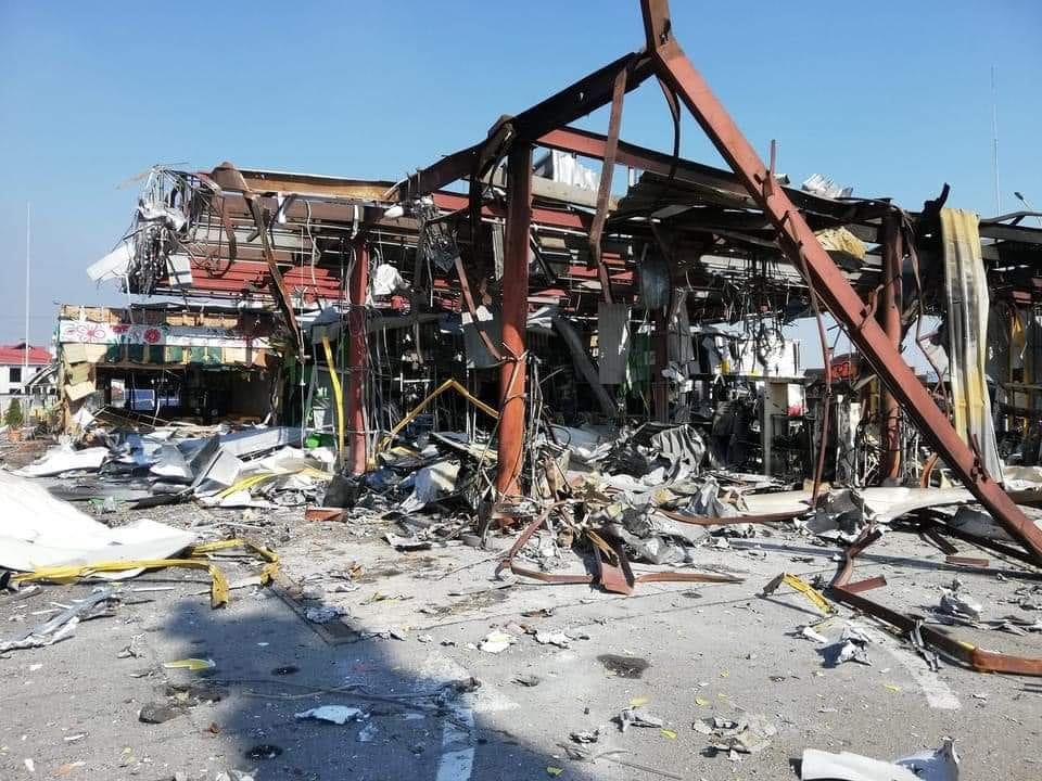 19:29: "Vandaag zijn deze foto's de realiteit van de regio #Kyiv. Al deze explosies zijn de hele dag hoorbaar voor mij. Het is echt verschrikkelijk."
#SupportMaria #kyivunderattack #StandWithUkraine️ #Ukraine #Putin