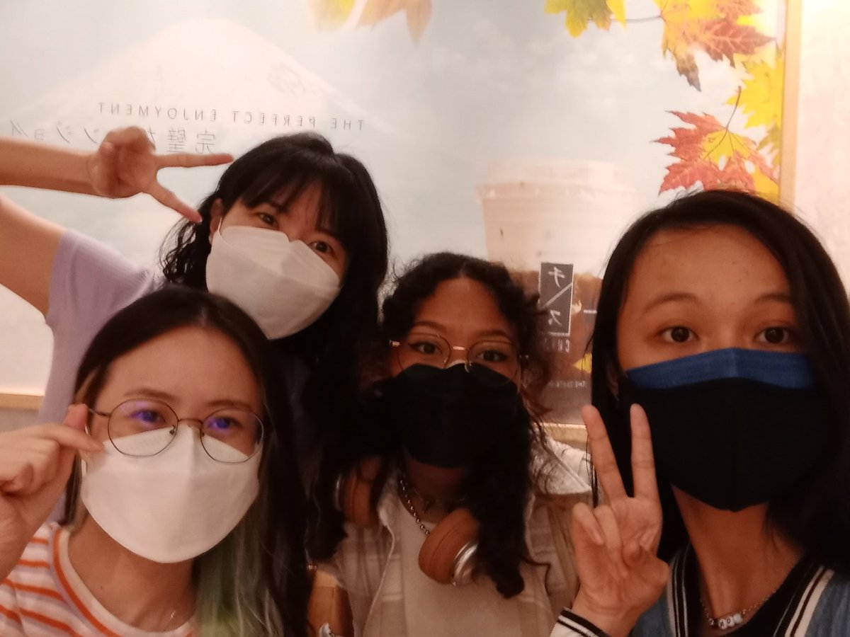 noisykdz's tweet photo. #SweetConnectionInMY
I was in a rush but everything there was really cute :DI love how they decorate the qr code 👏 I even met some moots there @gpdlwm_ @atinyyk @ddeonghwa98z 💞 hope to see u guys in the next event https://t.co/XRvJtzubxF