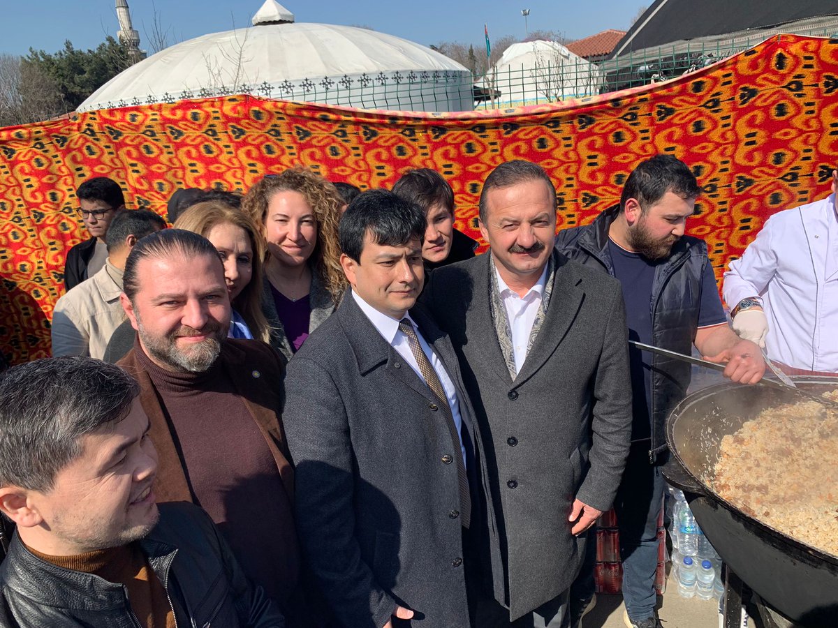 yavuzagiraliog's tweet photo. Özbekistan İstanbul Başkonsolosluğu'nun düzenlediği "Türk Dünyası Bahar Festivali" programına teşkilâtımız ile birlikte eşlik ettik.

Her şey çocuklarımız için... https://t.co/wyfwWyp6bZ