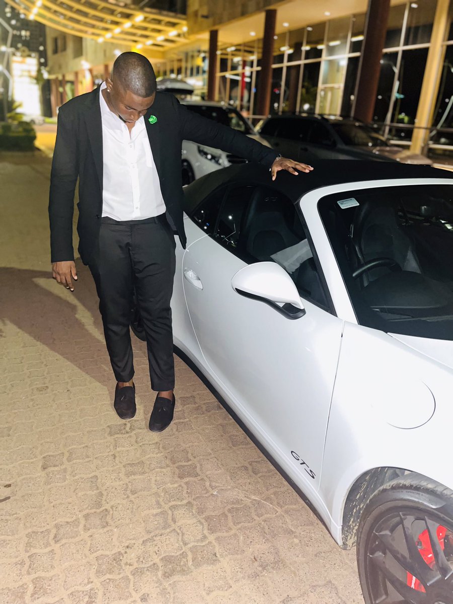 diamond_eddiee's tweet image. Proof of life.