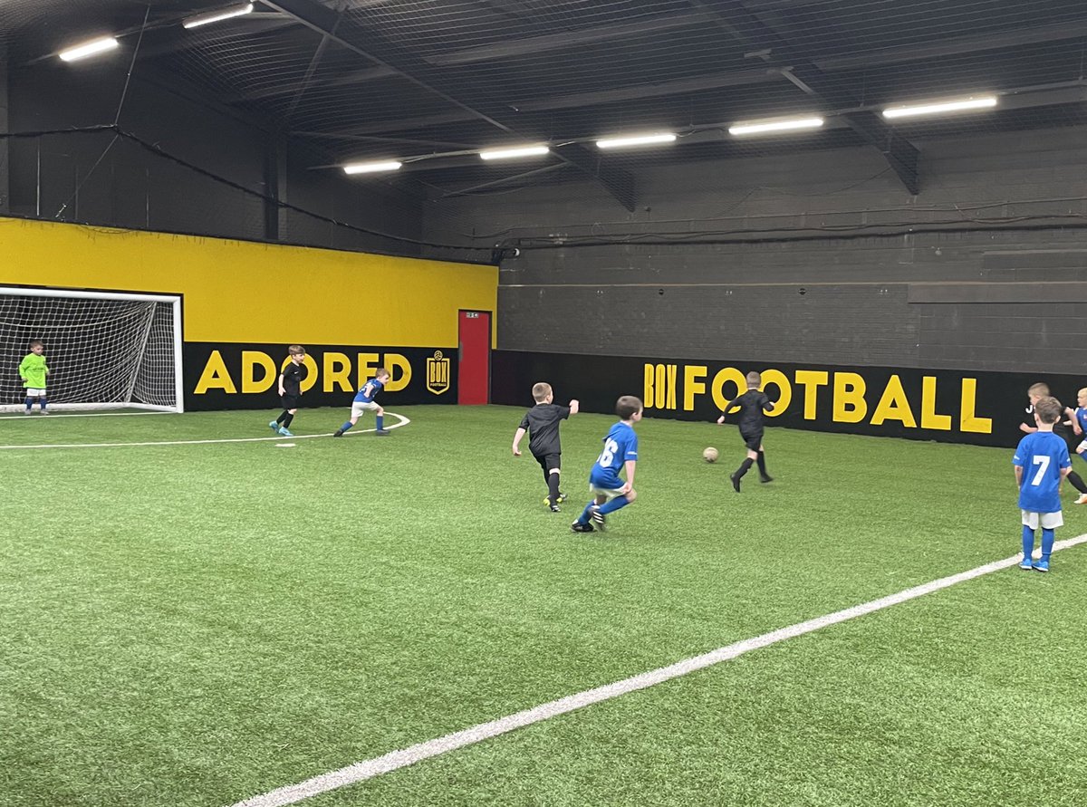 EliteFCAcademy's tweet photo. ⚫️| U6 DEVELOPMENT FIXTURES
More development fixtures for our u6 groups
Special shout-out to 3 boys playing their first ever games
All 3 hit the ground running with fantastic goal scoring performances
POTM 🥇
Team 1 - Oscar
Team 2 - Lochlan
⚫️| #under6 | #DevelopmentFixtures https://t.co/87pU3w208H